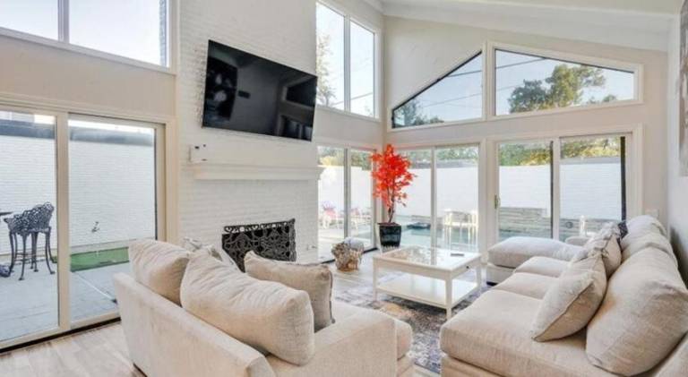 House with pool | Suitable for remote work | Pets are welcome — photo 3