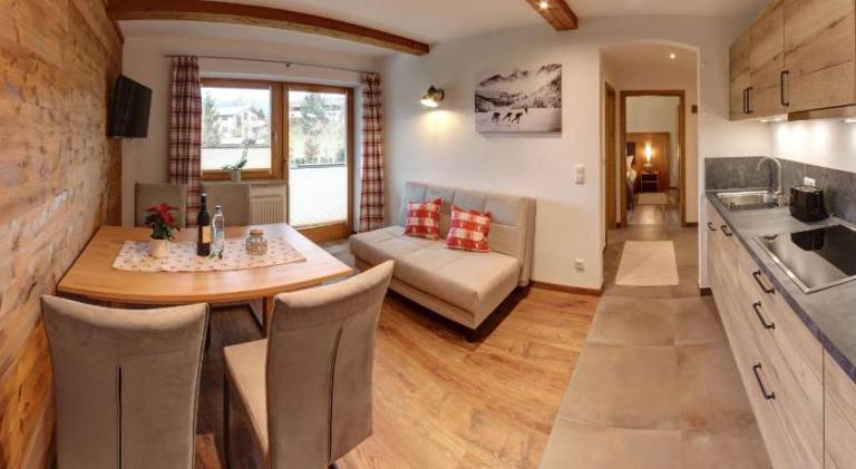 Pleasant apartment with patio | Pets are welcome in Inzell