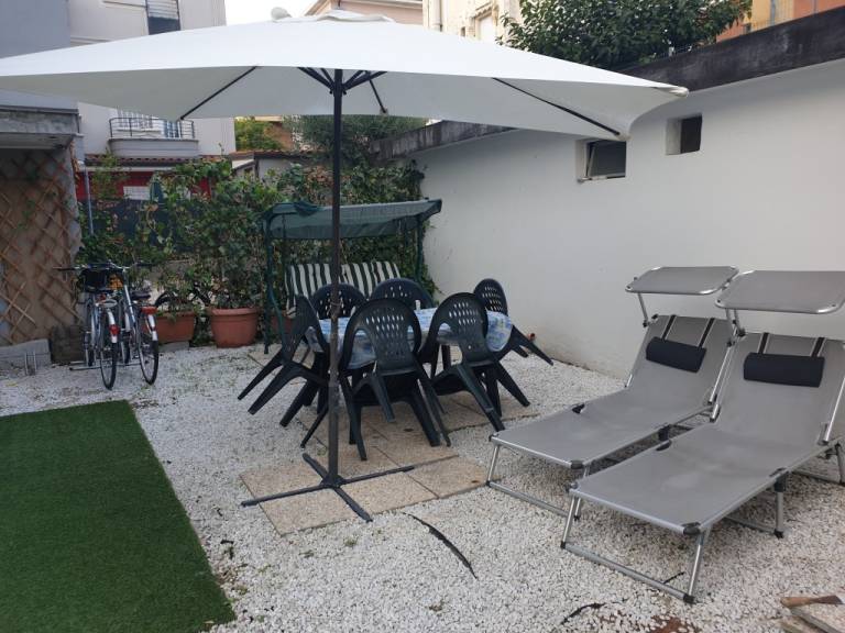 Rental apartment with garden — photo 3