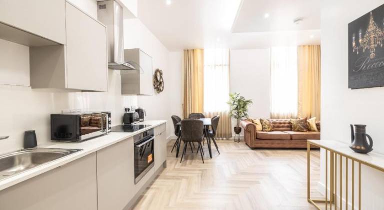 The Pocklington Aparthotel - Luxury 1 & 2 Bed Serviced Apartments, City Centre, Perfect For Families — photo 3