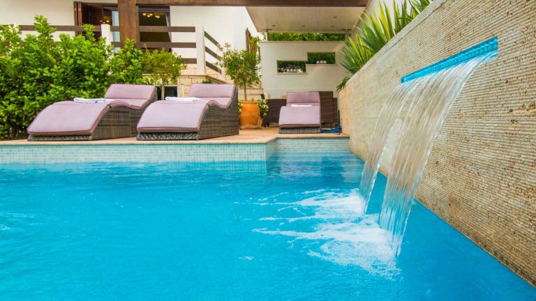 Children-friendly pleasant villa with yard, barbeque & patio | Pool view | Close to the beach | Pet-friendly — photo 2