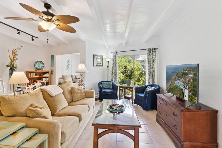 The Pirate's Mermaid @ East Beach Villa - 202 Olive Way — photo 3