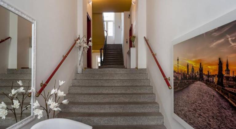 Serviced apartment with patio | Close to Wenceslas Square — photo 4