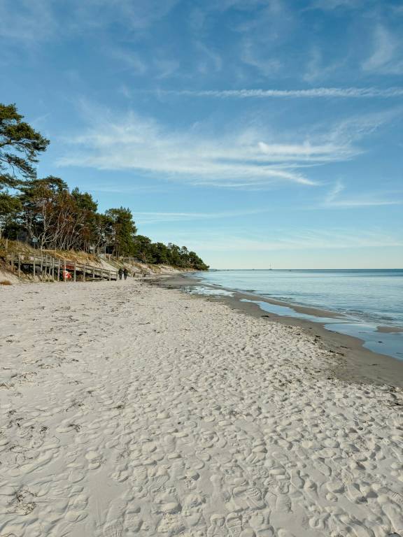 Family-friendly house with patio, garden & barbecue | Beach nearby | Pet-friendly — photo 2