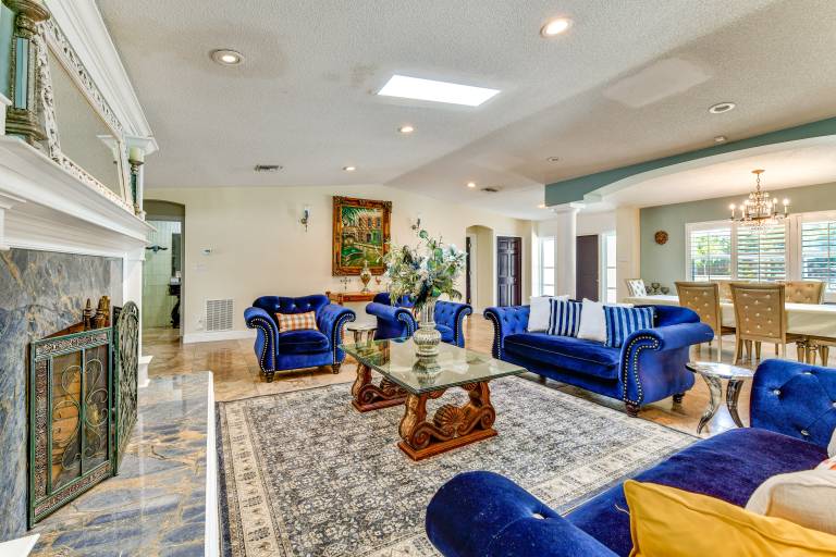 2 Private Pools! 2-Acre Retreat Near Dtwn Sarasota — photo 4