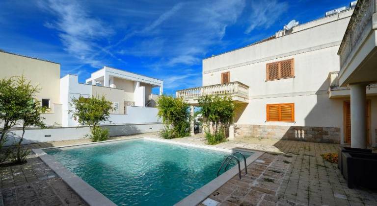 Wonderful holiday apartment with pool | Pets allowed in Nardò