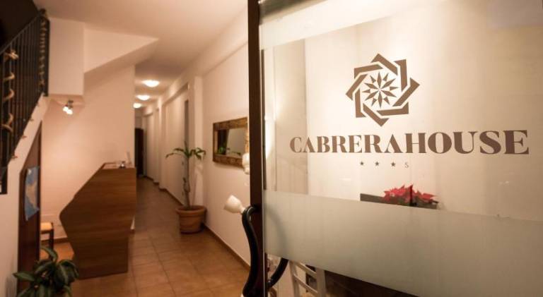 Cabrera House — photo 4