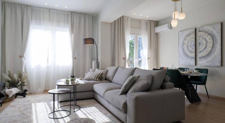 Fully equipped beautiful holiday apartment with patio | Close to Acropolis of Athens | Suitable for remote work | Pets allowed in Athens