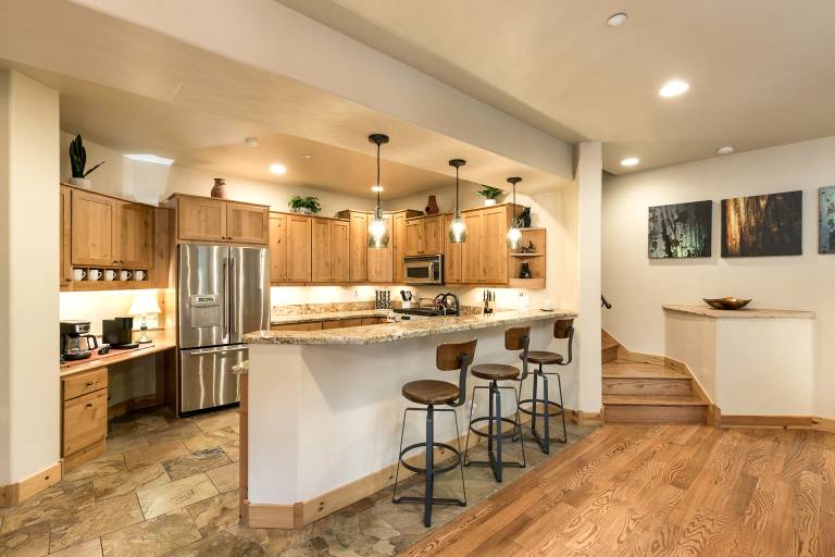 Largest Black Bear Townhome - Ping Pong Table - on Demand Ski Shuttle — photo 4