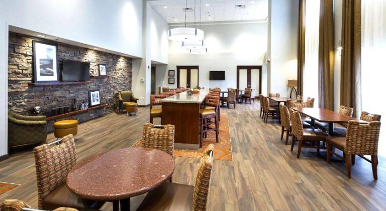 Hampton Inn & Suites Page - Lake Powell — photo 3