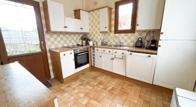 House with 2 rooms for 5 persons — photo 3