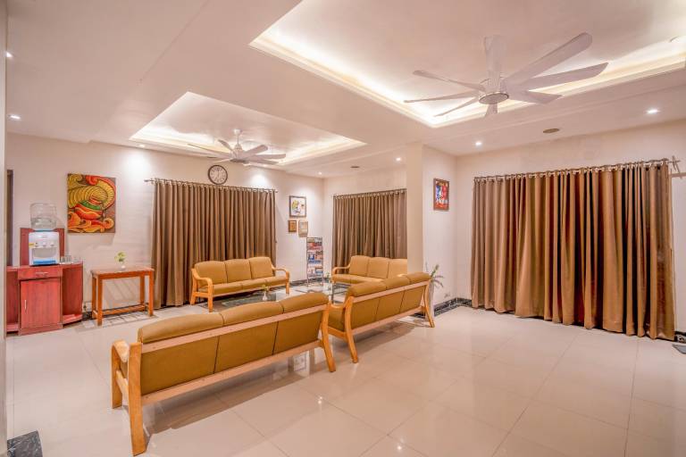 Hotel KBS Grand — photo 4