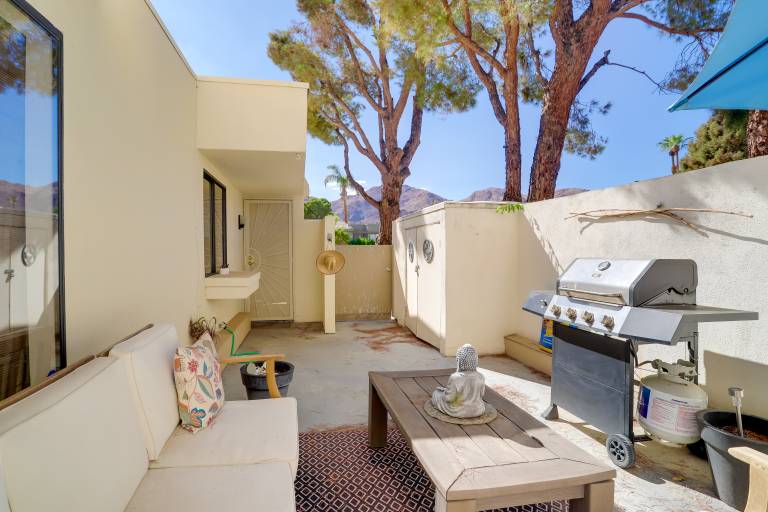 Furnished Patio + Mtn View: Palm Desert Retreat — photo 2
