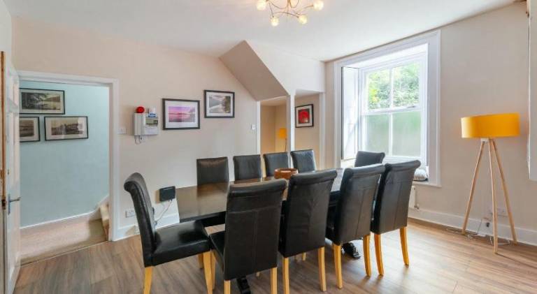 Vacation home with 5 rooms for 10 persons — photo 4
