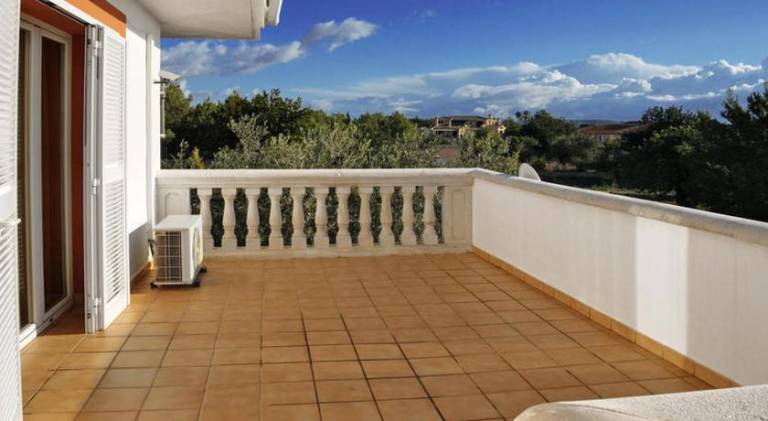 Villa with pool | Pets are welcome — photo 4