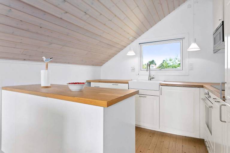 Lovely summer house in a town-close location — photo 4