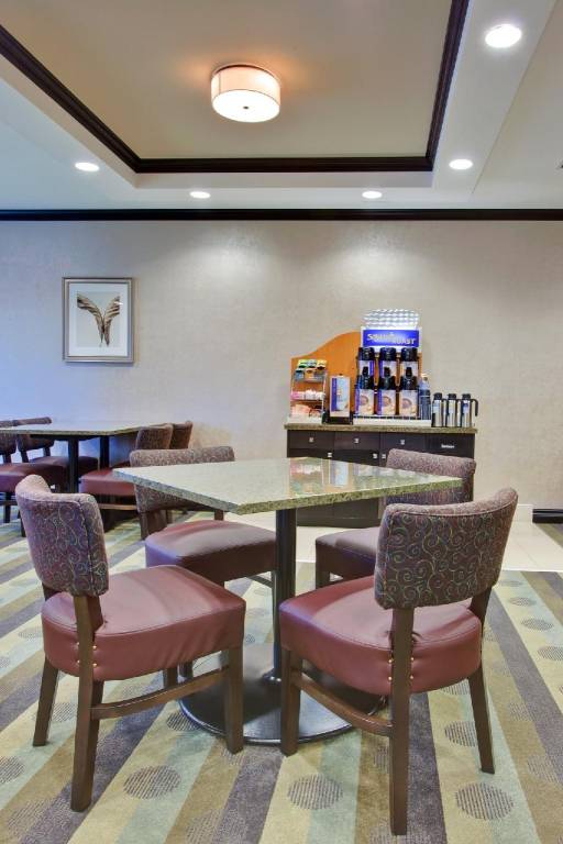 Holiday Inn Express & Suites Ottawa West – Nepean by IHG — photo 5