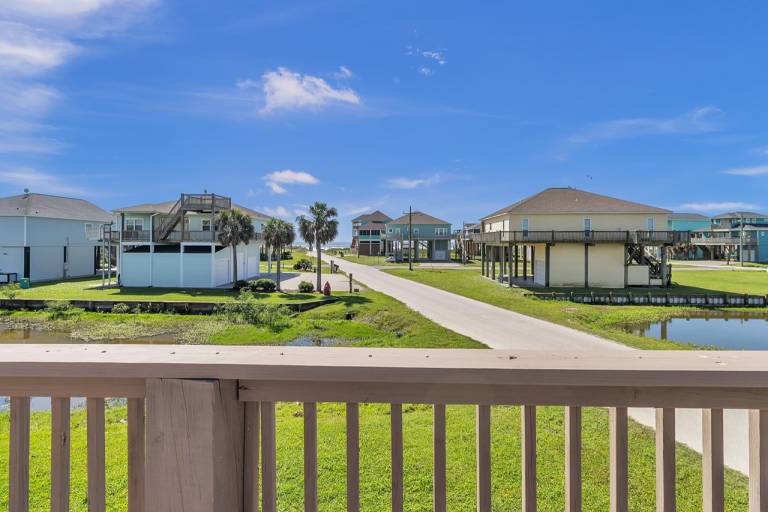 Vacation home with barbecue | Beach view — photo 3