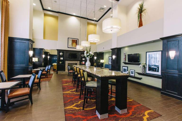 Hampton Inn & Suites Effingham — photo 3