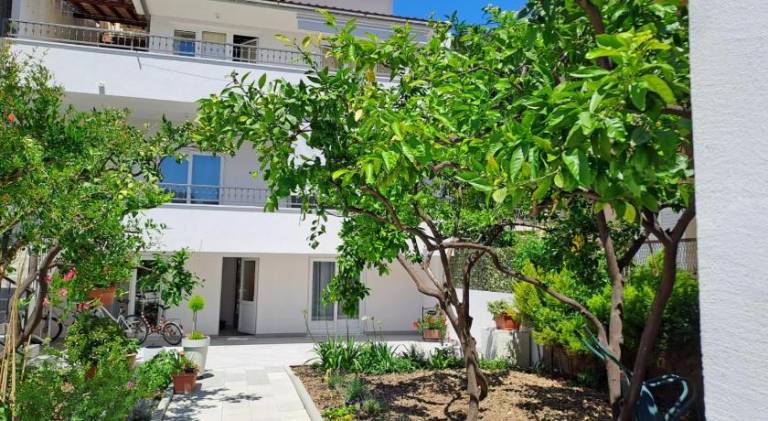 Holiday apartment with 2 rooms for 4 persons — photo 3
