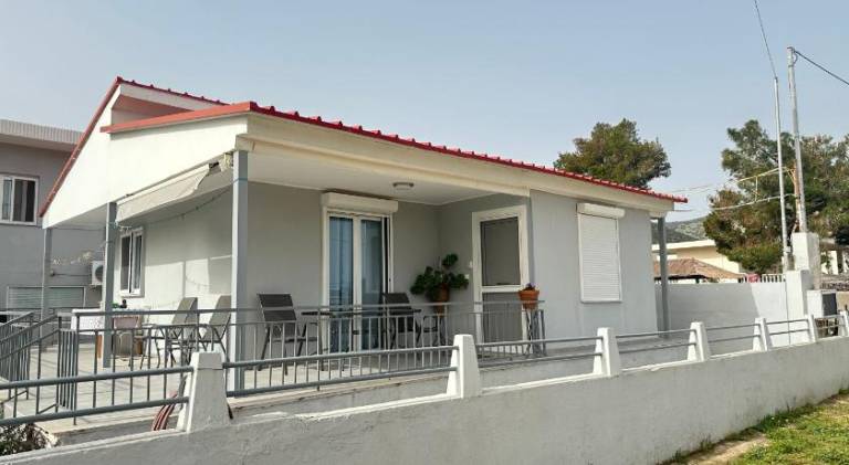 σπίτι Παραλία ΕΟΤ Μαρκόπουλου