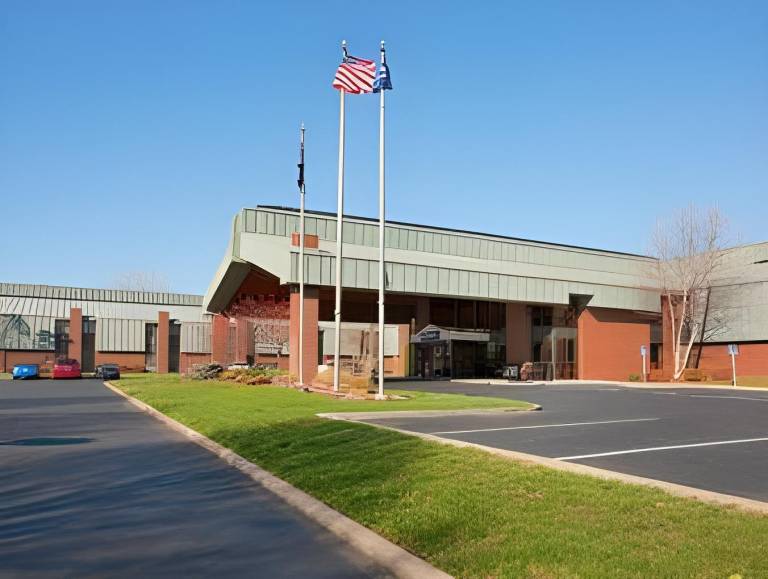 Baymont by Wyndham Indianapolis South in Marion, IN