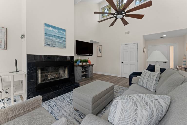 House with jacuzzi, heated pool & barbecue | Lake view | Suitable for remote work — photo 4