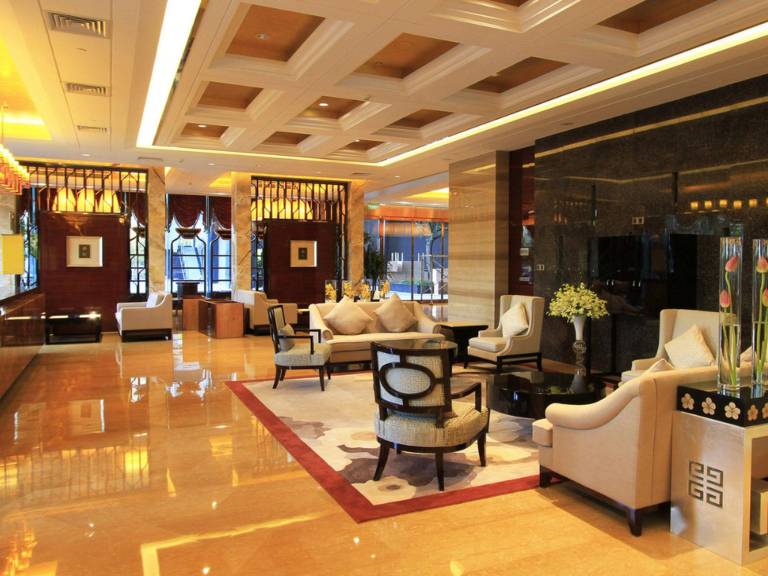 Zhangjiagang Zhonglian GDH International Hotel — photo 2