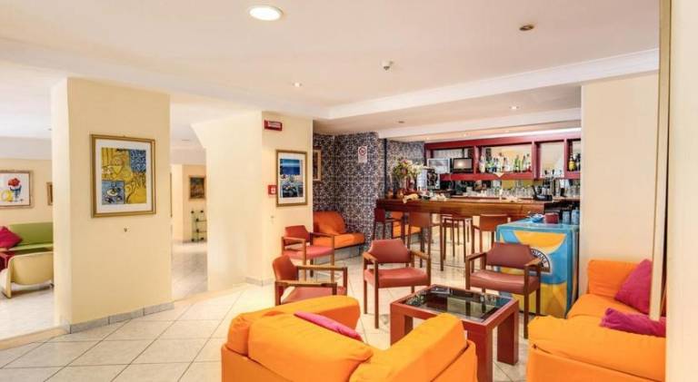 Marina Club Hotel — photo 4