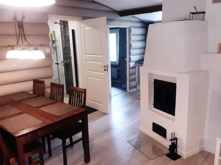 Vacation home with sauna & patio — photo 4