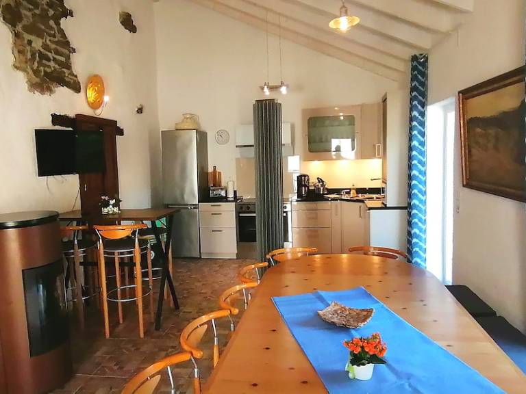 House with terrace — photo 4