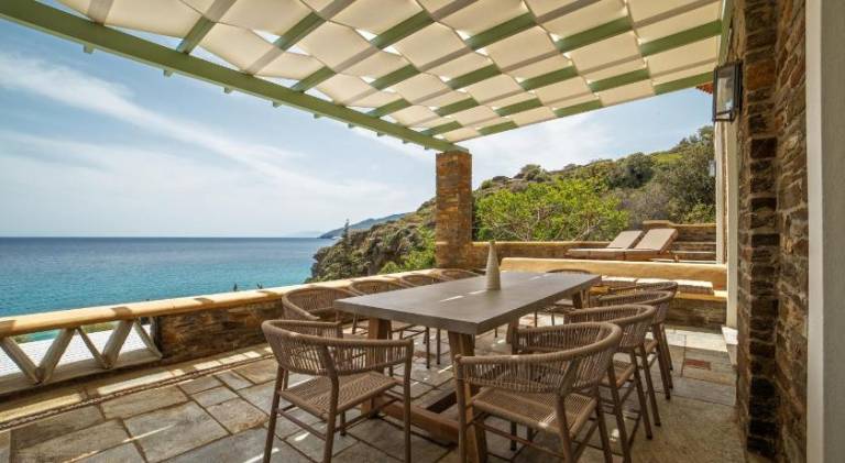Villa with BBQ & patio — photo 4