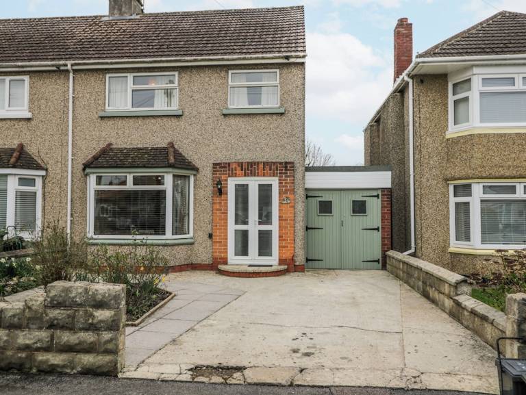 Cabin  Swindon