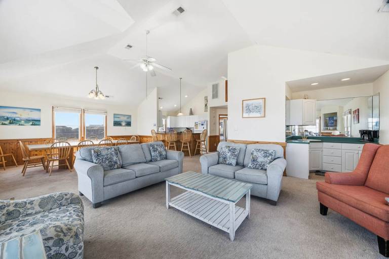 Carolinian II Oceanfront Dog Friendly, Private Pool, Hot Tub Nags Head — photo 5