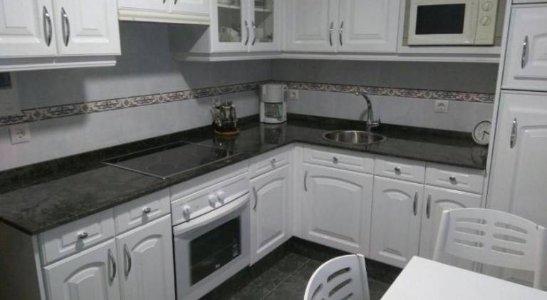 Apartment with terrace — photo 3