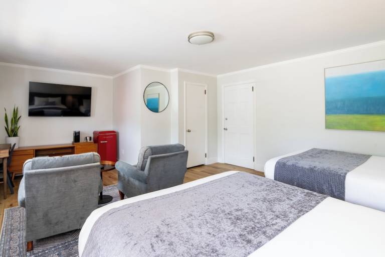 Motel Lakeville