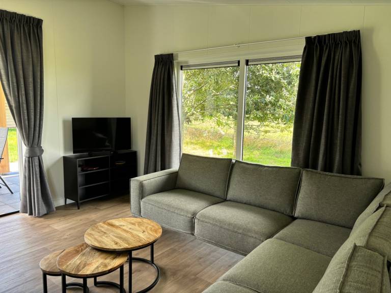 Beautiful vacation home with garden & patio | Dogs allowed — photo 2