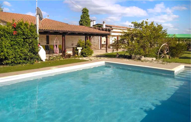 Ferienhaus mit Hund in Turi, Adria, Italien
