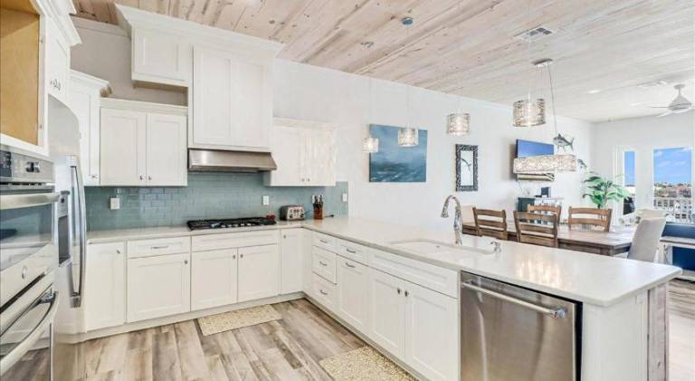 Fully equipped wonderful vacation home with pool, jacuzzi & barbeque | Perfect for remote work | Pets are welcome — photo 3