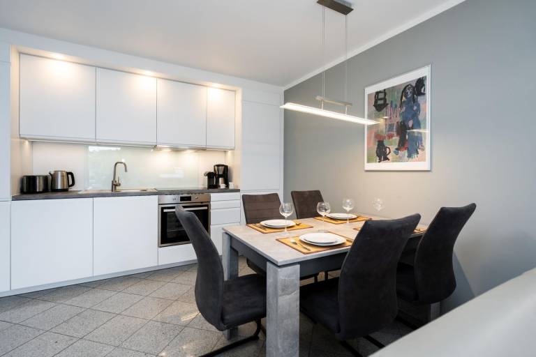 Modernes 3-Zimmer App. für 3-4 Pers. mit Terrasse, Garten, PKW-Stellplatz, WLAN. — photo 2