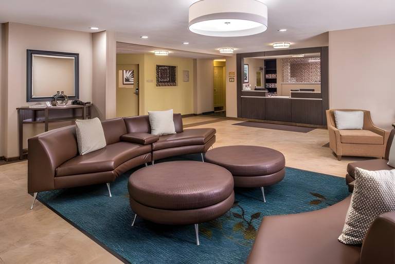 Candlewood Suites Topeka Hotel By IHG — photo 4