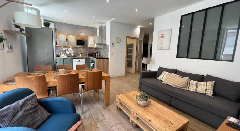 Apartment | Near Marseille Cathedral | Good for workation in Marseille