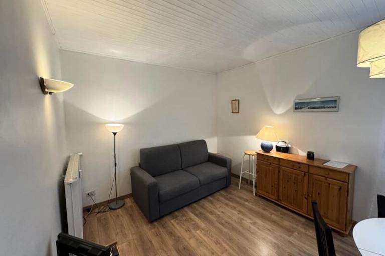 Apartment with 1 room for 4 persons — photo 4