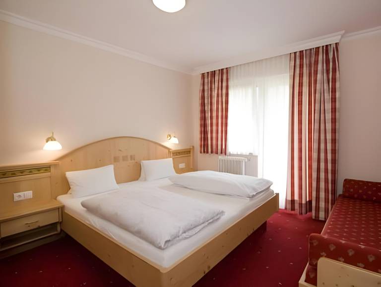 Serviced apartment with 2 rooms for 6 persons in Filzmoos