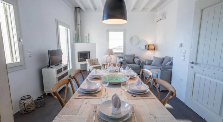 Villa with yard & terrace | Close to the beach | Pet-friendly in Lemnos