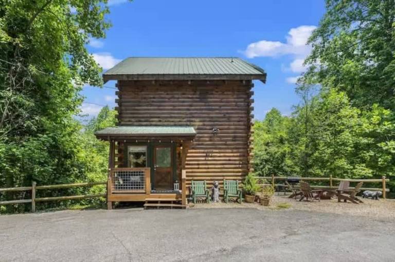 Black Bear Bungalow by Beyond Expectations in Gatlinburg, TN