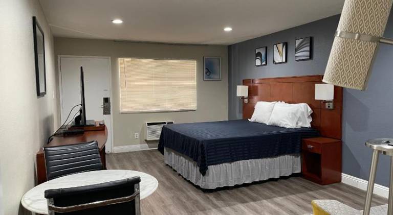 Bel Air Motor Hotel in Orange, CA