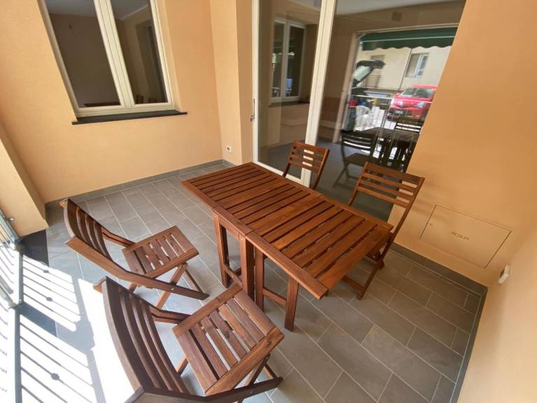Pietra Ligure Sea House – Modern Apartment with Terrace Near the Beach in Loano