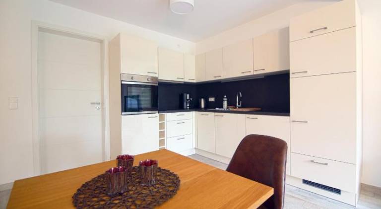 Rental apartment with terrace & garden — photo 3