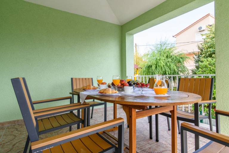 Apartament Okrug Donji